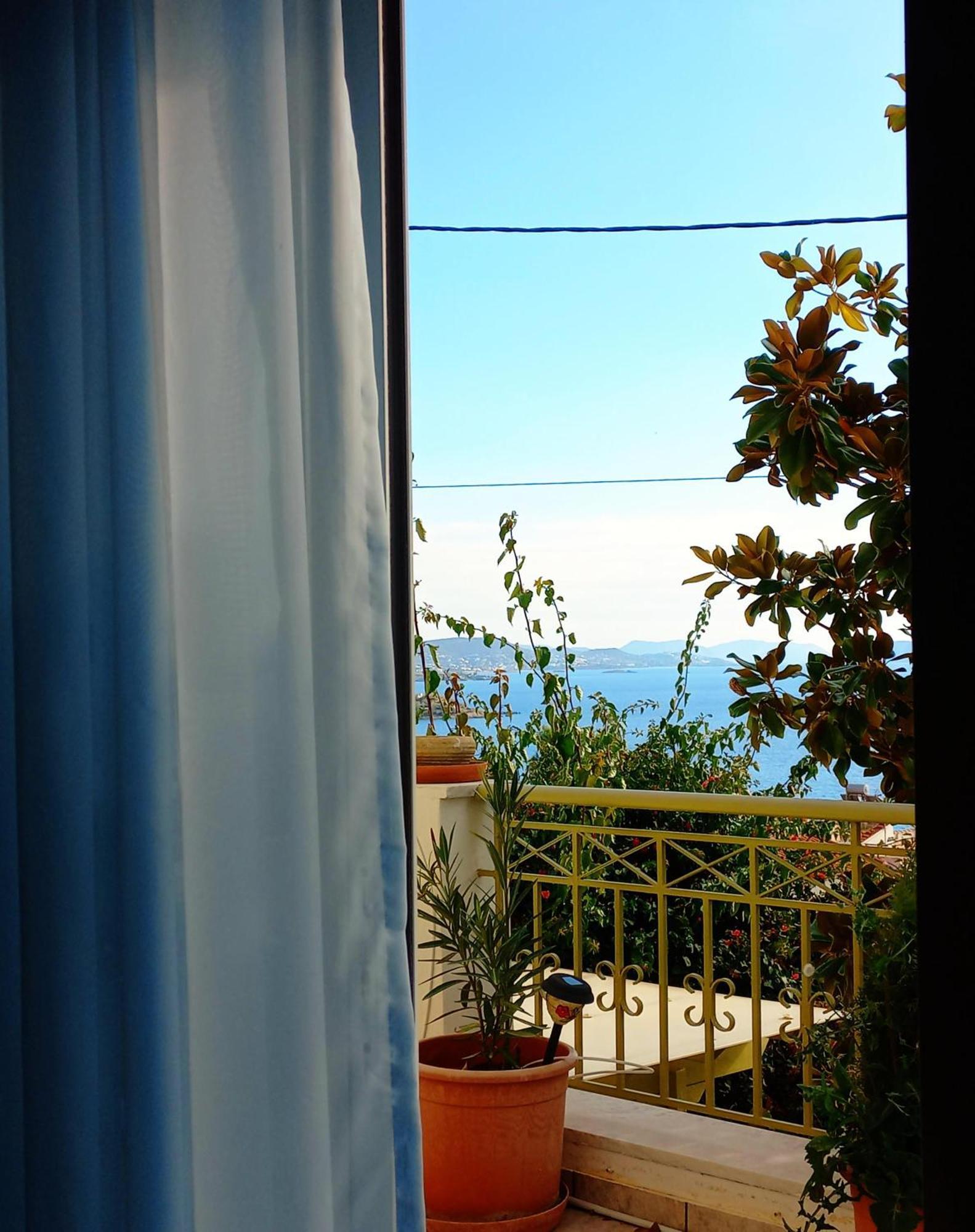 Villa "Eva" - Entire Beachfront Holiday Home - 4S Agia Marina  Eksteriør billede